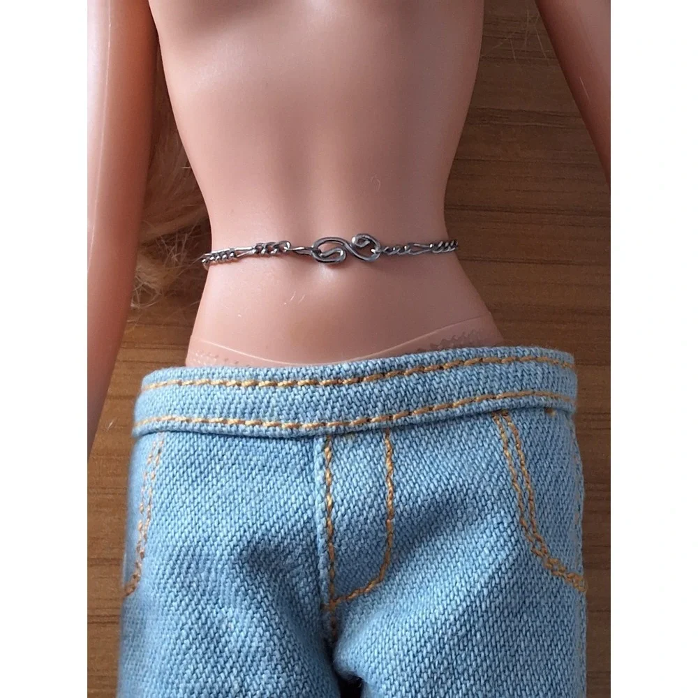 1999 Mattel Barbie Doll With Belly Chain. Comes With Outfit And Boots. Vintage